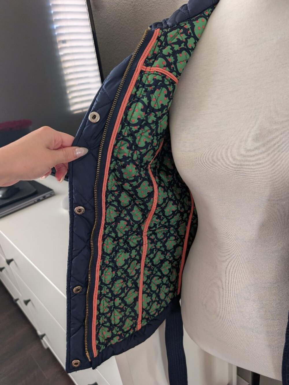 Jacket - Picture 6 of 7